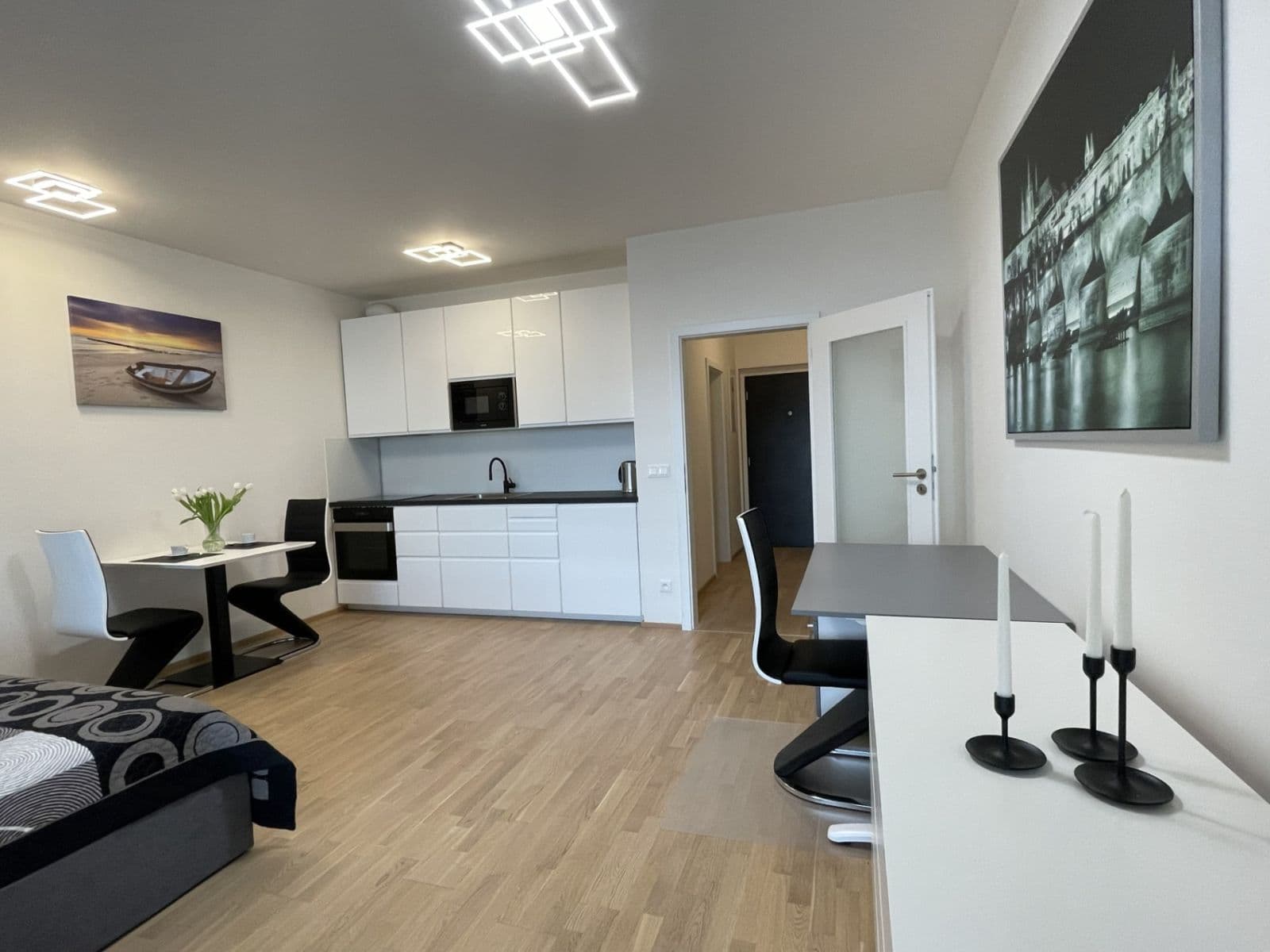 Prenájom bytu 1-izbový 35 m², Pechmanových, Praha, Praha Prenájom bytu 1-izbový 35 m², Pechmanových, Praha, Praha