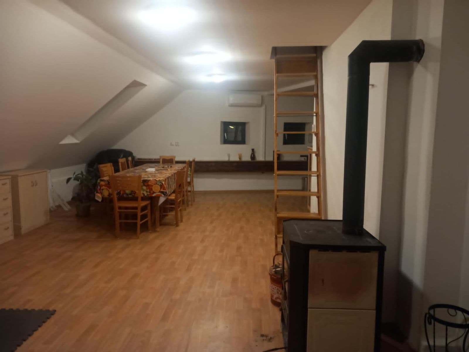Prenájom bytu 65 m², Zahradnická, Litoměřice, Ústecký kraj Prenájom bytu 65 m², Zahradnická, Litoměřice, Ústecký kraj
