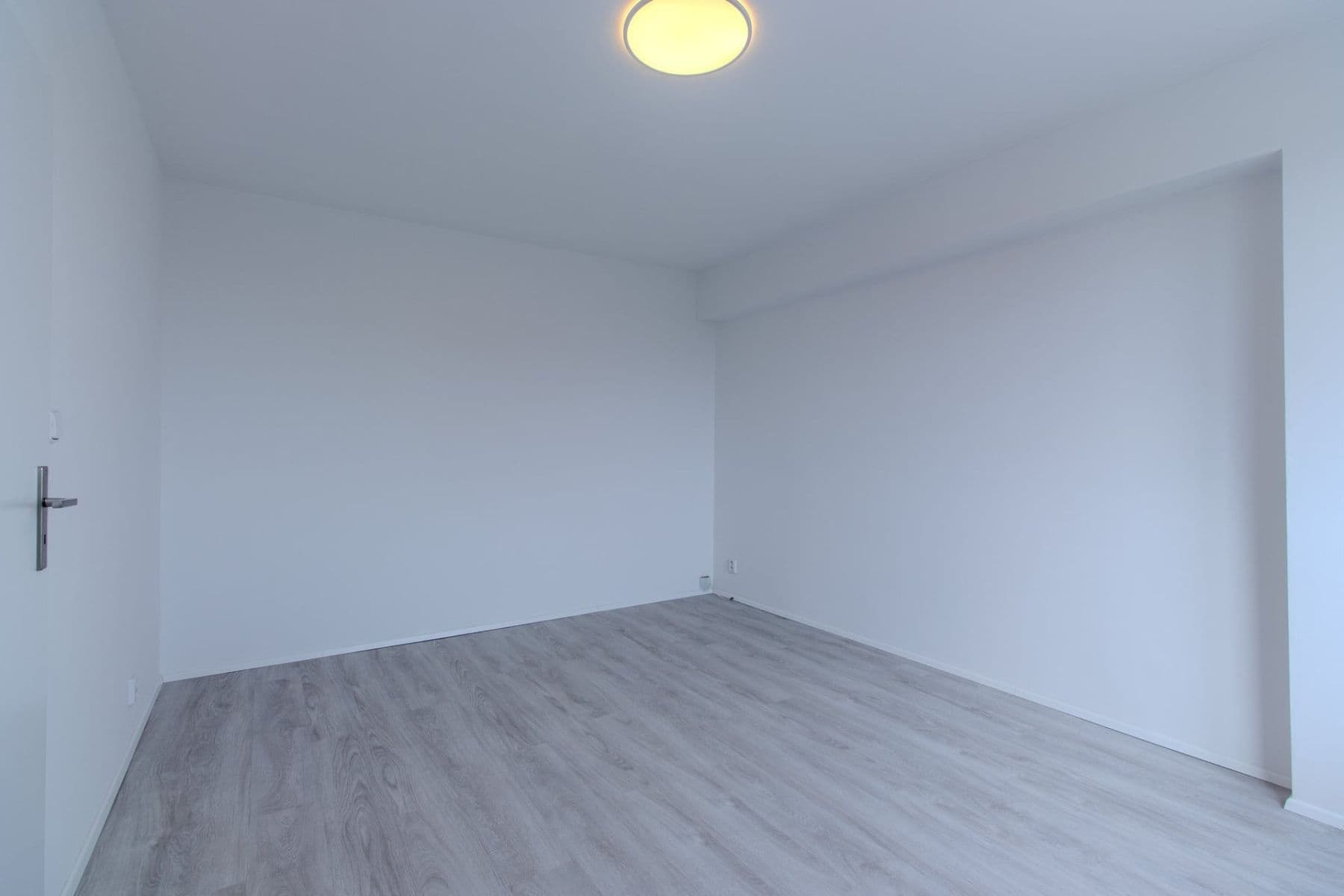 Prenájom bytu 1-izbový 32 m², sídl. Hůrka, Kralupy nad Vltavou, Středočeský kraj Prenájom bytu 1-izbový 32 m², sídl. Hůrka, Kralupy nad Vltavou, Středočeský kraj