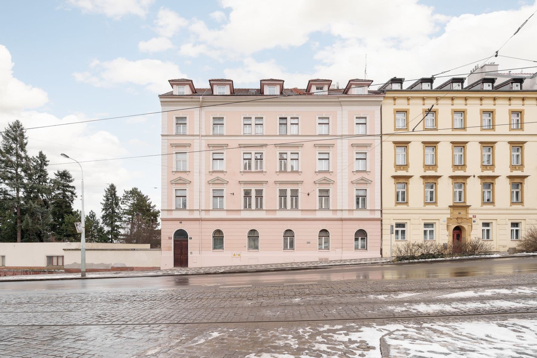 Prenájom bytu 1-izbový 41 m², Keplerova, Praha, Praha Prenájom bytu 1-izbový 41 m², Keplerova, Praha, Praha