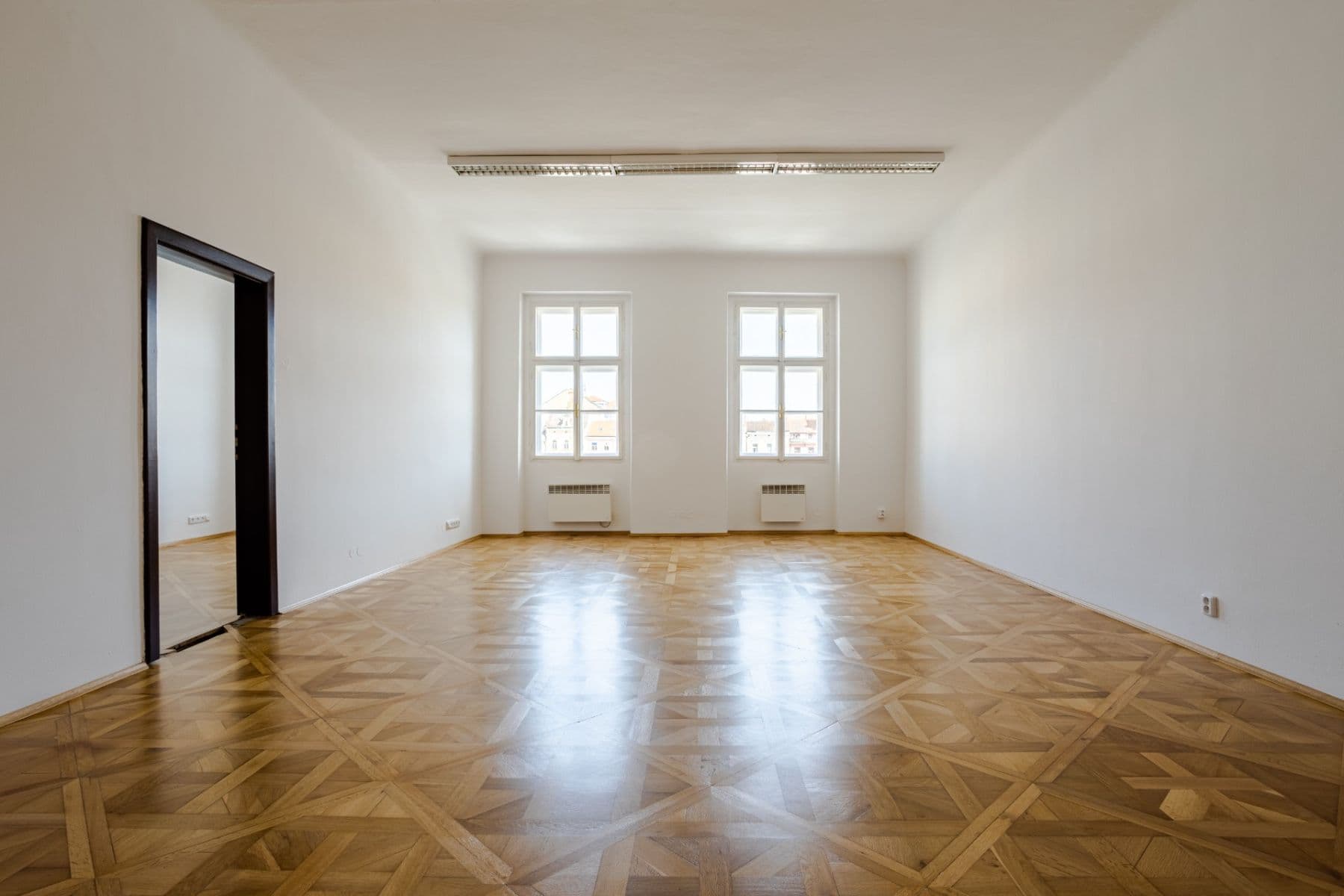 Prenájom bytu 2-izbový 103 m², Náměstí Přemysla Otakara Ⅱ., České Budějovice, Jihočeský kraj Prenájom bytu 2-izbový 103 m², Náměstí Přemysla Otakara Ⅱ., České Budějovice, Jihočeský kraj