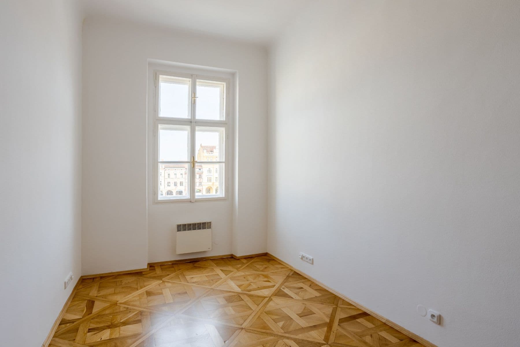 Prenájom bytu 2-izbový 103 m², Náměstí Přemysla Otakara Ⅱ., České Budějovice, Jihočeský kraj Prenájom bytu 2-izbový 103 m², Náměstí Přemysla Otakara Ⅱ., České Budějovice, Jihočeský kraj