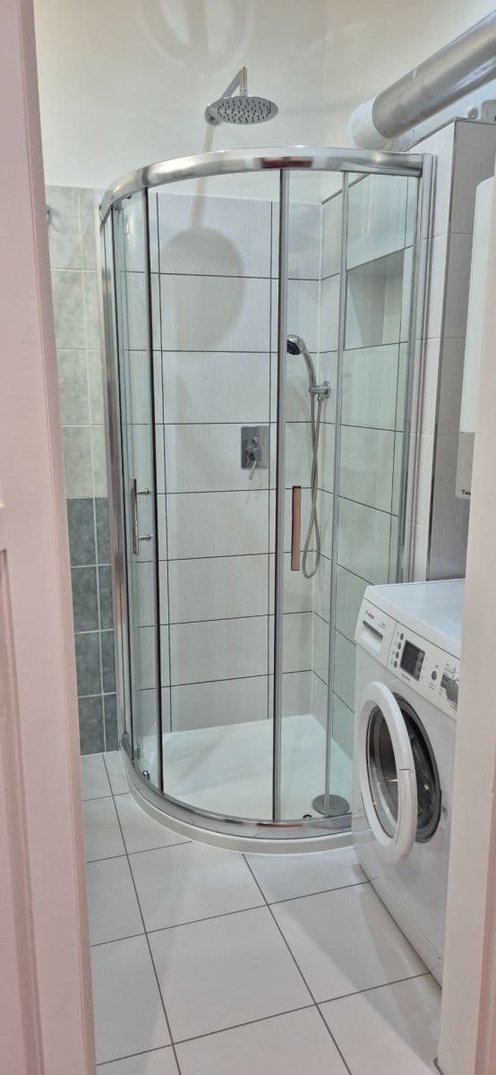 Predaj bytu 1-izbový 37 m², Prouzova, Praha, Praha Predaj bytu 1-izbový 37 m², Prouzova, Praha, Praha