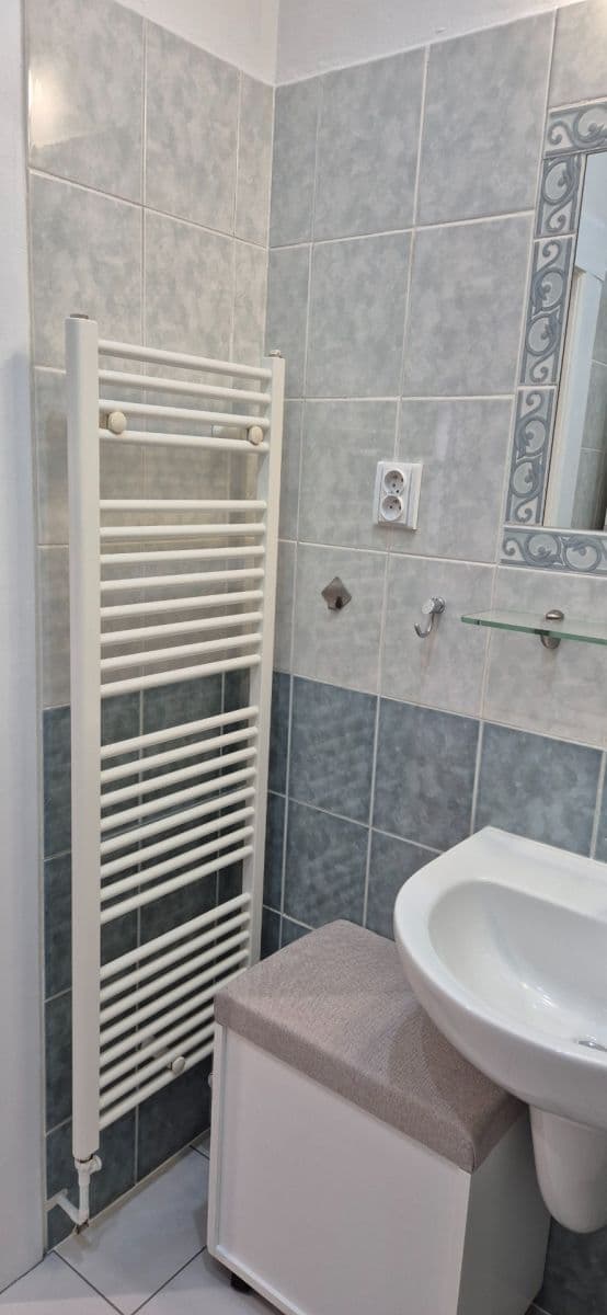 Predaj bytu 1-izbový 37 m², Prouzova, Praha, Praha Predaj bytu 1-izbový 37 m², Prouzova, Praha, Praha