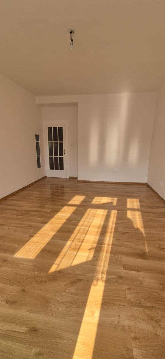 Predaj bytu 1-izbový 37 m², Prouzova, Praha, Praha Predaj bytu 1-izbový 37 m², Prouzova, Praha, Praha