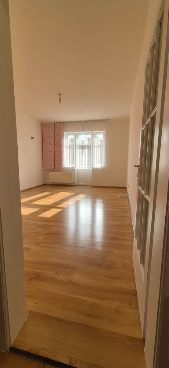 Predaj bytu 1-izbový 37 m², Prouzova, Praha, Praha Predaj bytu 1-izbový 37 m², Prouzova, Praha, Praha