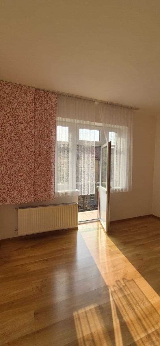 Predaj bytu 1-izbový 37 m², Prouzova, Praha, Praha Predaj bytu 1-izbový 37 m², Prouzova, Praha, Praha