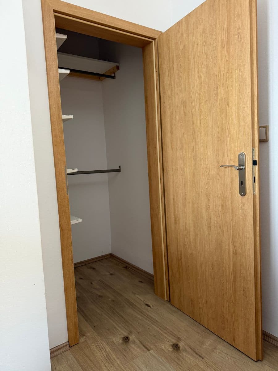 Predaj bytu 3-izbový 85 m², Držkov, Liberecký kraj Predaj bytu 3-izbový 85 m², Držkov, Liberecký kraj