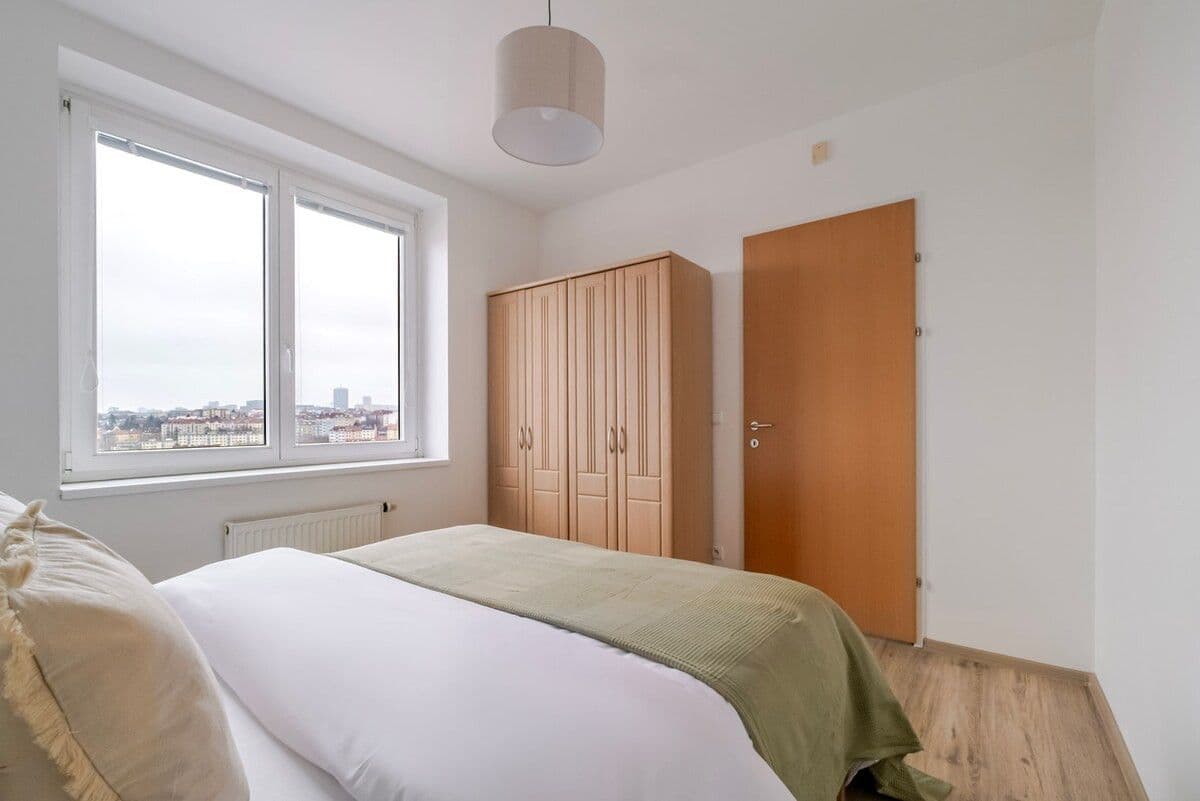 Prenájom bytu 60 m², U Zvonařky g, Praha, Praha Prenájom bytu 60 m², U Zvonařky g, Praha, Praha