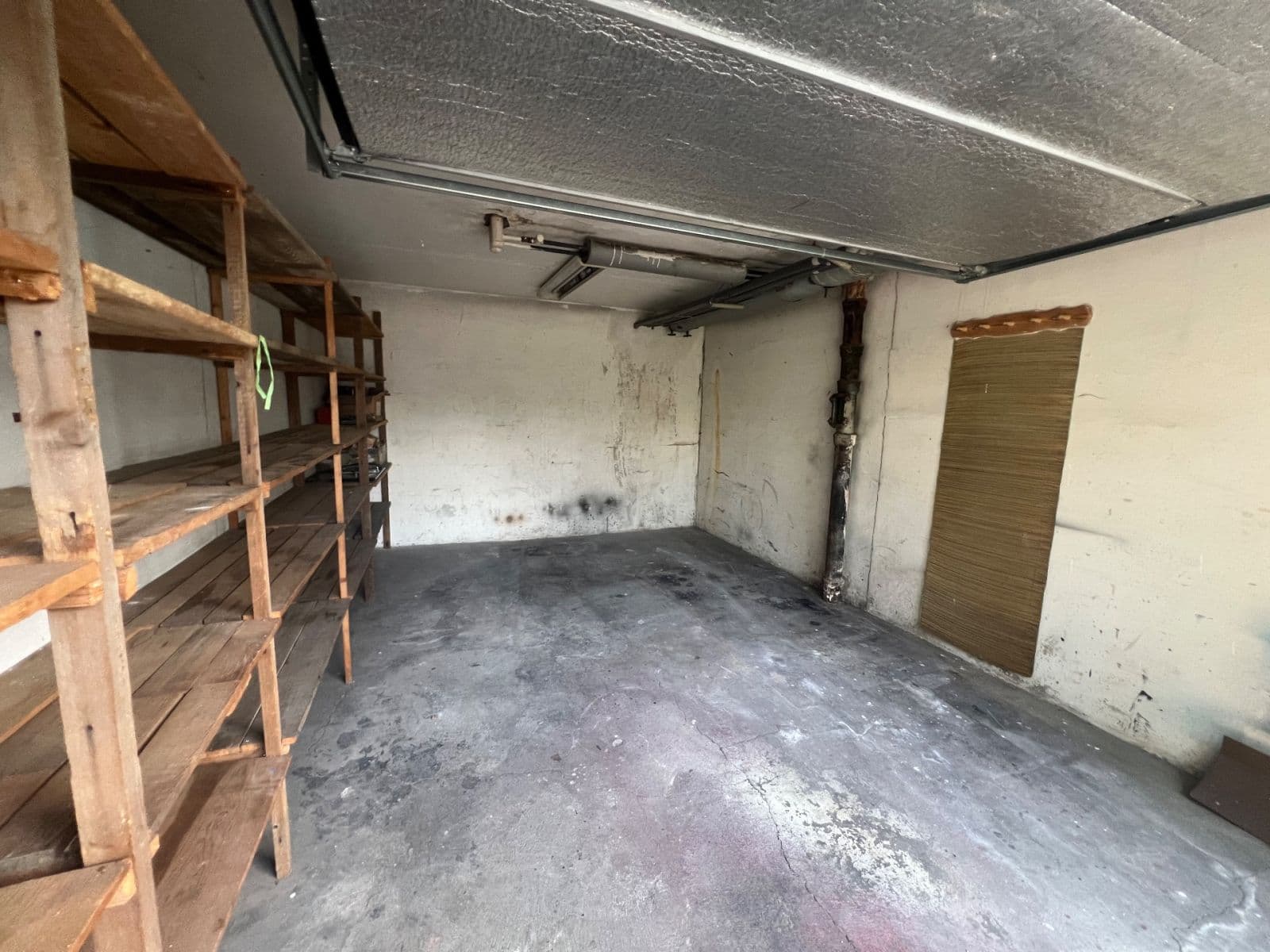 Prenájom garáže 18 m², Plzeň, Plzeňský kraj Prenájom garáže 18 m², Plzeň, Plzeňský kraj