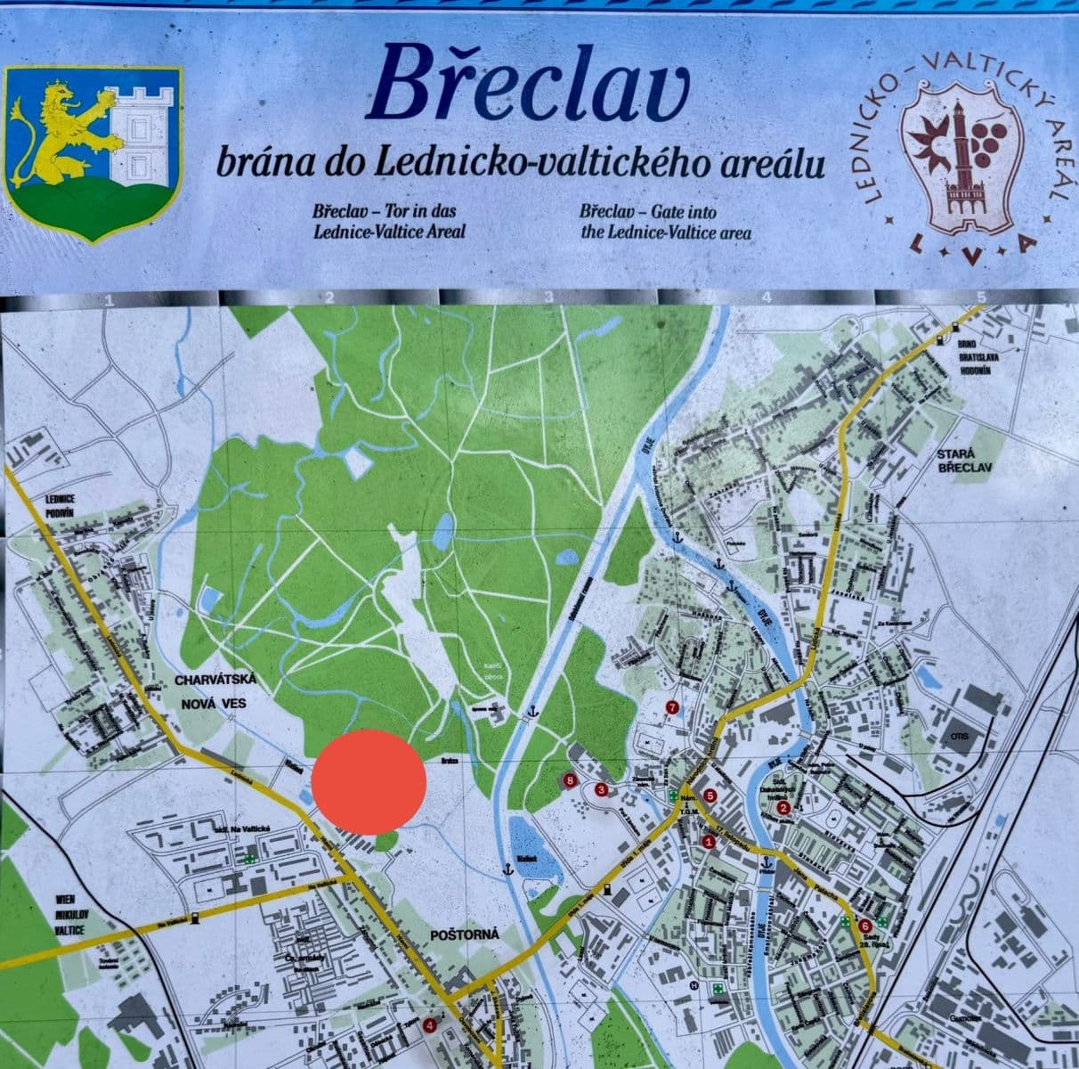 Predaj bytu 3-izbový 122 m², Hlavní, Břeclav, Jihomoravský kraj Predaj bytu 3-izbový 122 m², Hlavní, Břeclav, Jihomoravský kraj