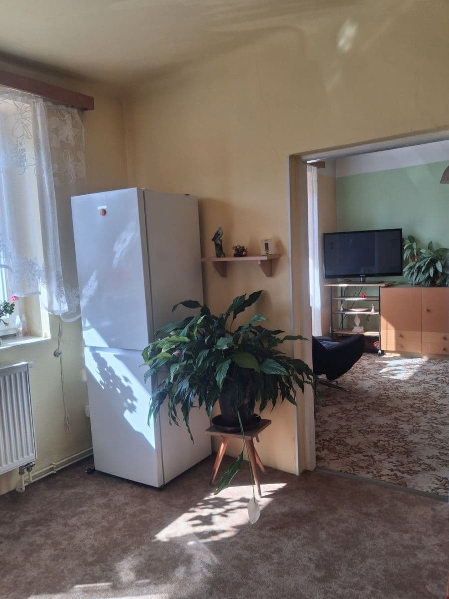 Prenájom bytu 3-izbový 90 m², Štychova, Praha, Praha Prenájom bytu 3-izbový 90 m², Štychova, Praha, Praha