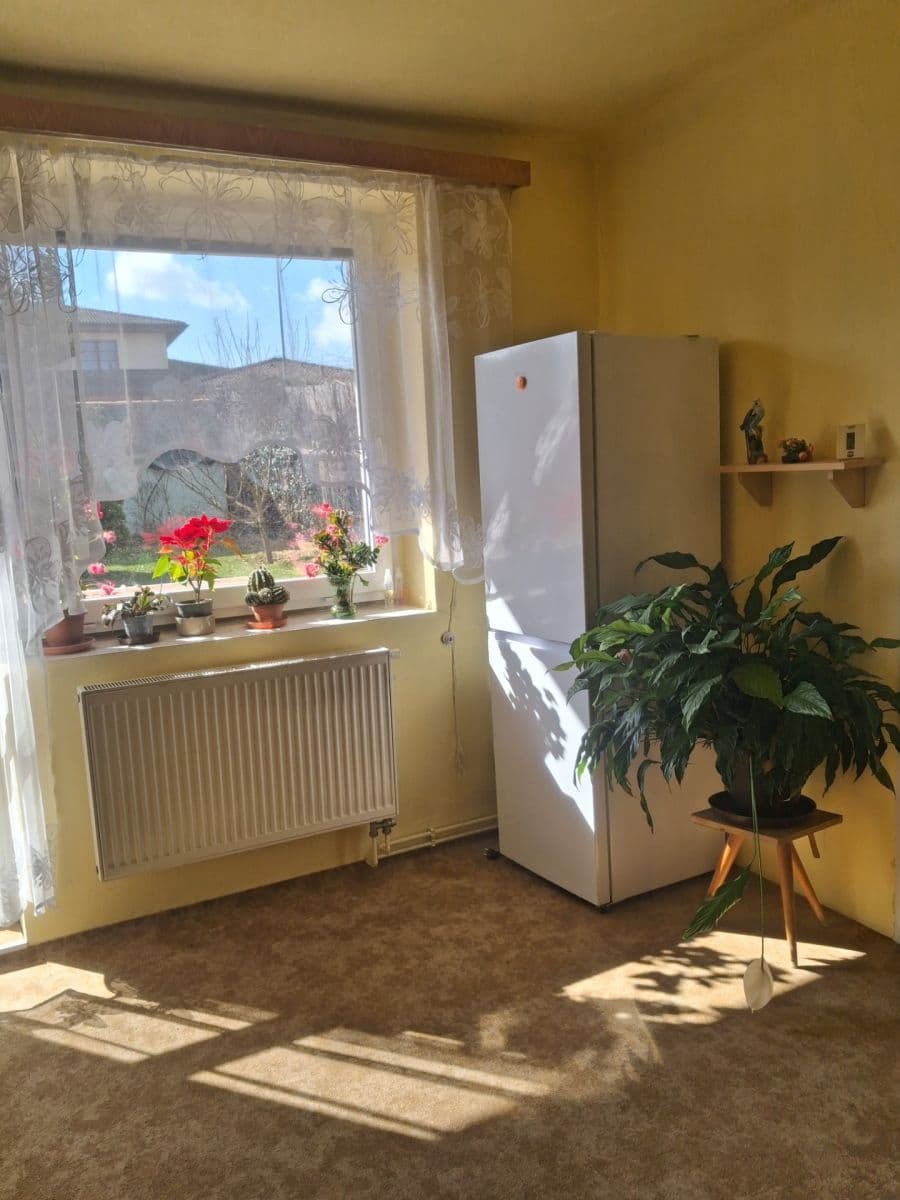 Prenájom bytu 3-izbový 90 m², Štychova, Praha, Praha Prenájom bytu 3-izbový 90 m², Štychova, Praha, Praha