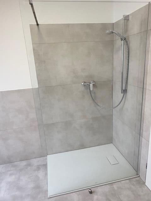 Prenájom bytu 2-izbový 80 m², Frankfurt, Hesensko Prenájom bytu 2-izbový 80 m², Frankfurt, Hesensko