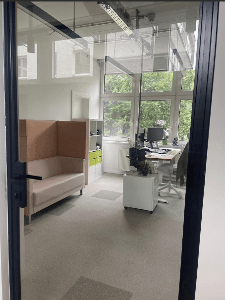 Prenájom kancelárie 1.402 m², Lichtenberg, Berlín Prenájom kancelárie 1.402 m², Lichtenberg, Berlín