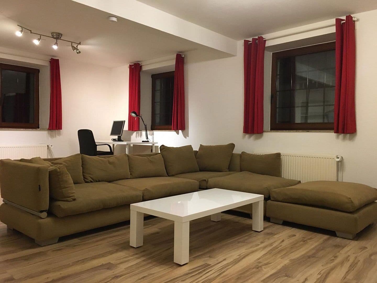 Prenájom bytu 3-izbový 85 m², Breite STr. 7 A, Algermissen, Dolné Sasko Prenájom bytu 3-izbový 85 m², Breite STr. 7 A, Algermissen, Dolné Sasko