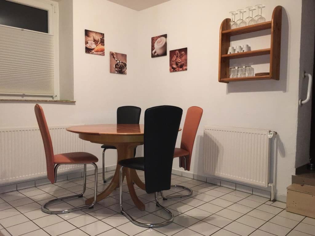 Prenájom bytu 3-izbový 85 m², Breite STr. 7 A, Algermissen, Dolné Sasko Prenájom bytu 3-izbový 85 m², Breite STr. 7 A, Algermissen, Dolné Sasko