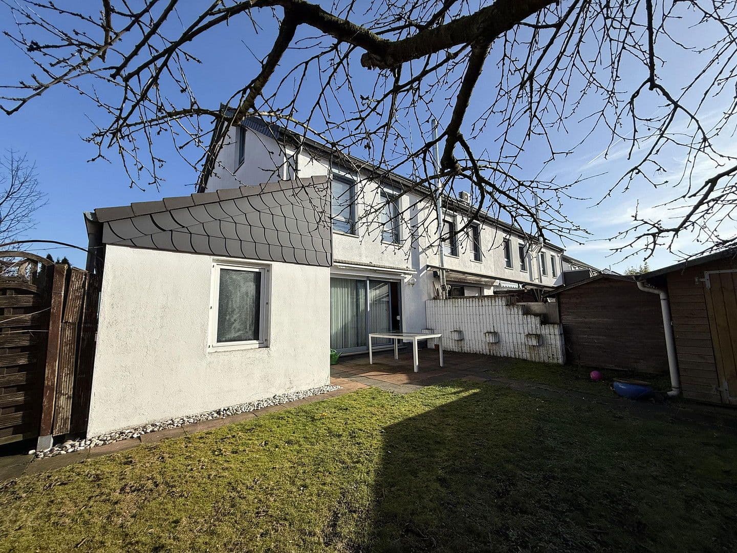 Predaj domu 115 m², pozemek 261 m², Duisburg, Severné Porýnie - Westfálsko Predaj domu 115 m², pozemek 261 m², Duisburg, Severné Porýnie - Westfálsko