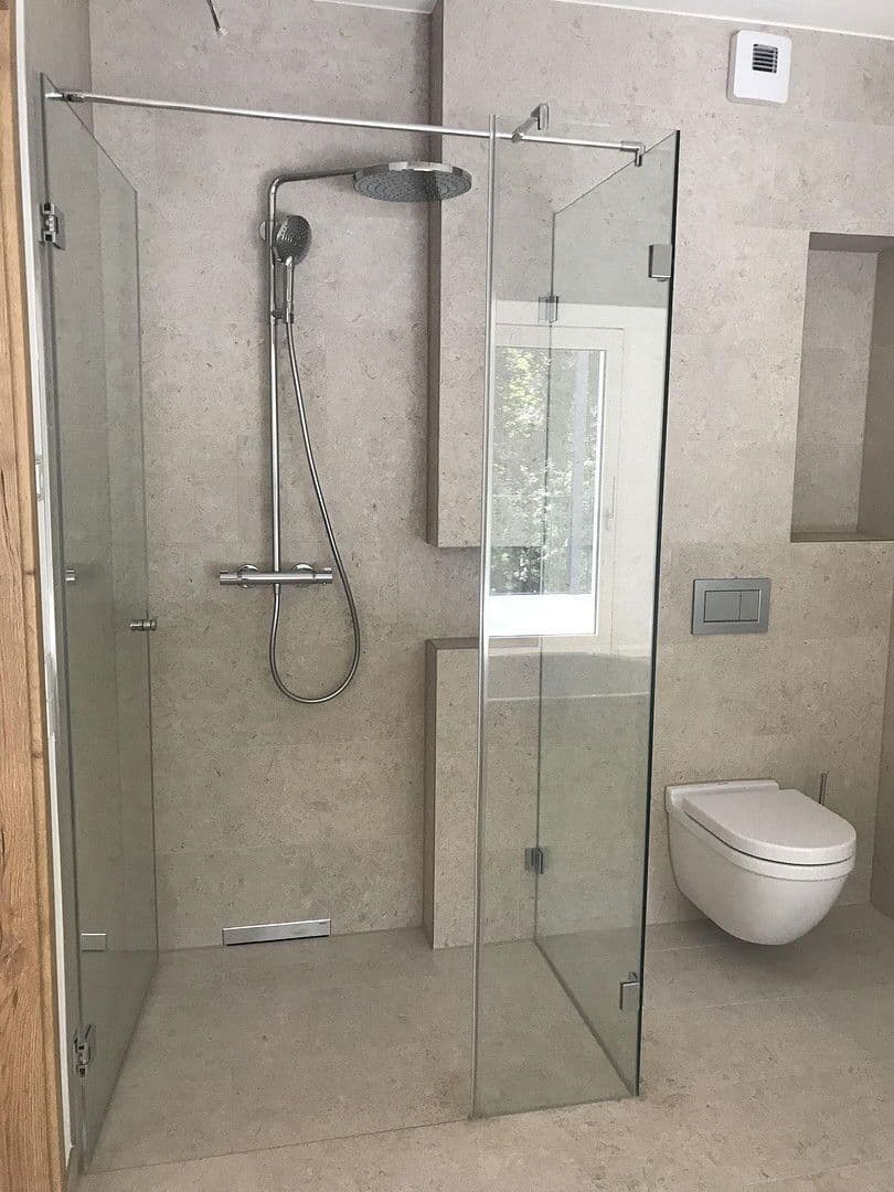 Prenájom bytu 4-izbový 169 m², Dreieich, Hesensko Prenájom bytu 4-izbový 169 m², Dreieich, Hesensko