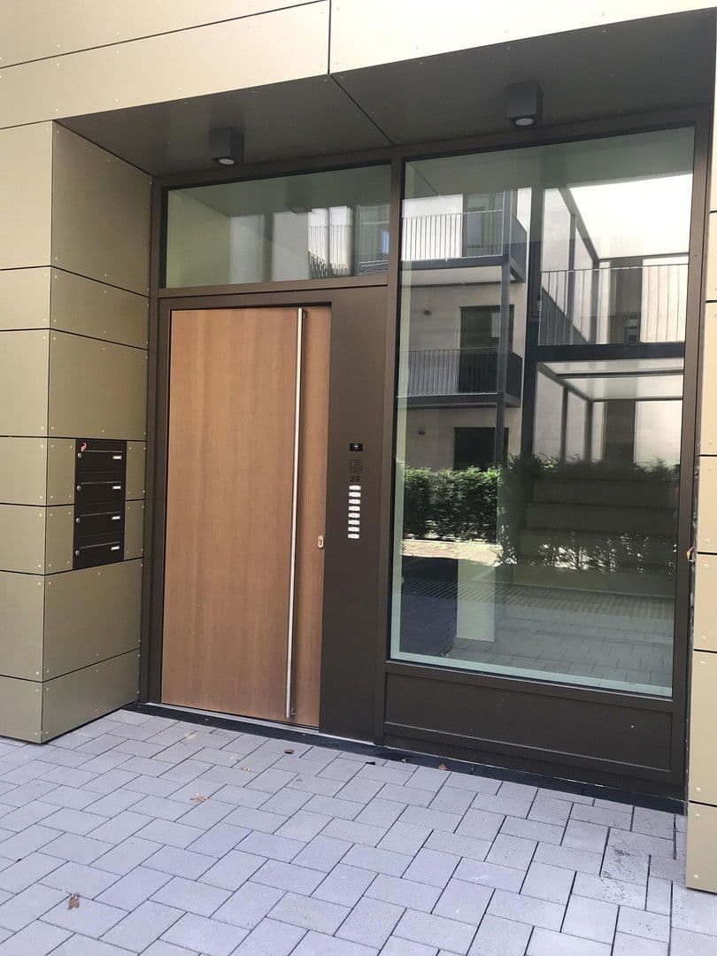 Prenájom bytu 4-izbový 169 m², Dreieich, Hesensko Prenájom bytu 4-izbový 169 m², Dreieich, Hesensko