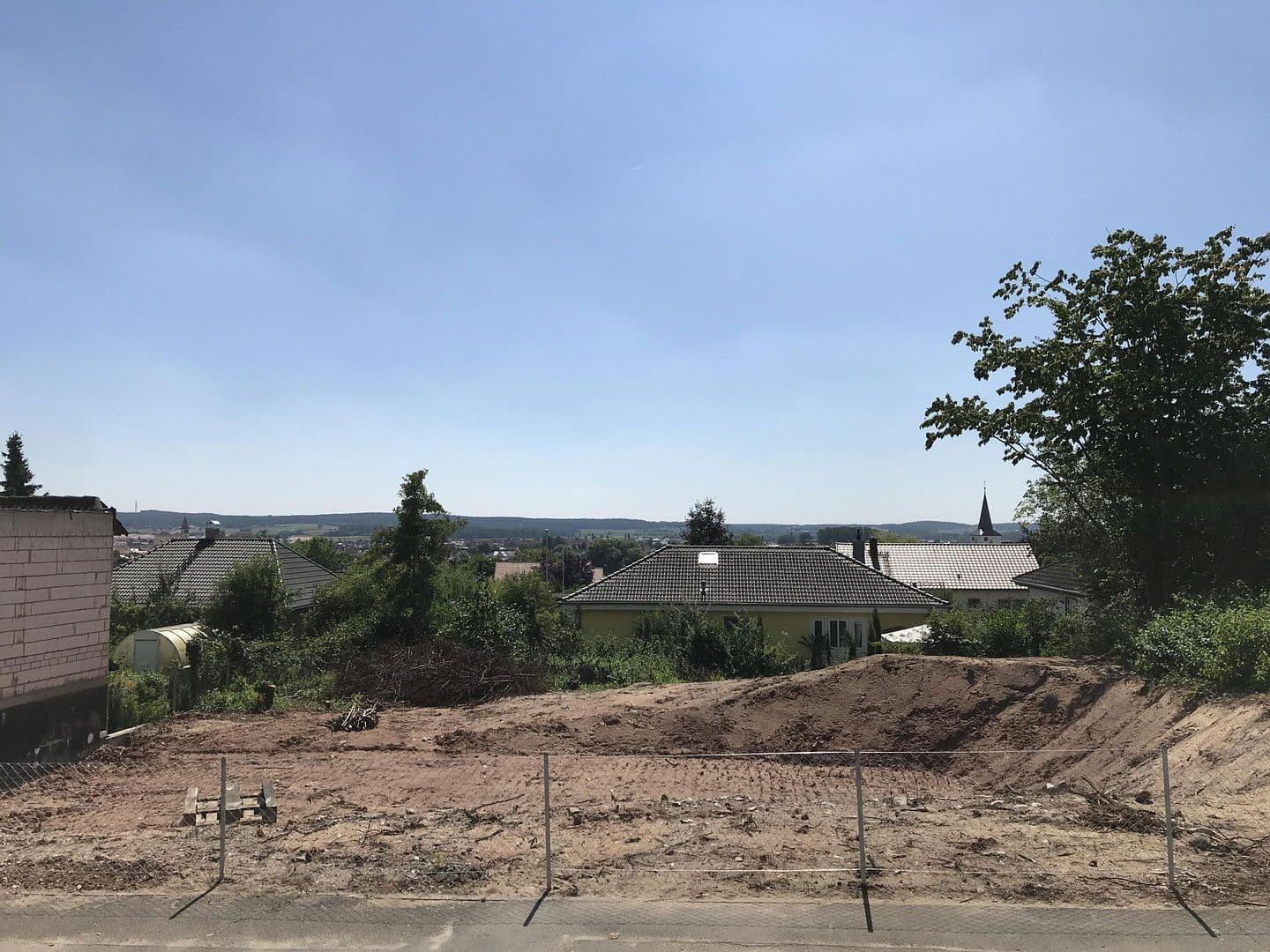 Predaj pozemku 734 m², Erlenweg 23, Adelsdorf, Bavorsko Predaj pozemku 734 m², Erlenweg 23, Adelsdorf, Bavorsko