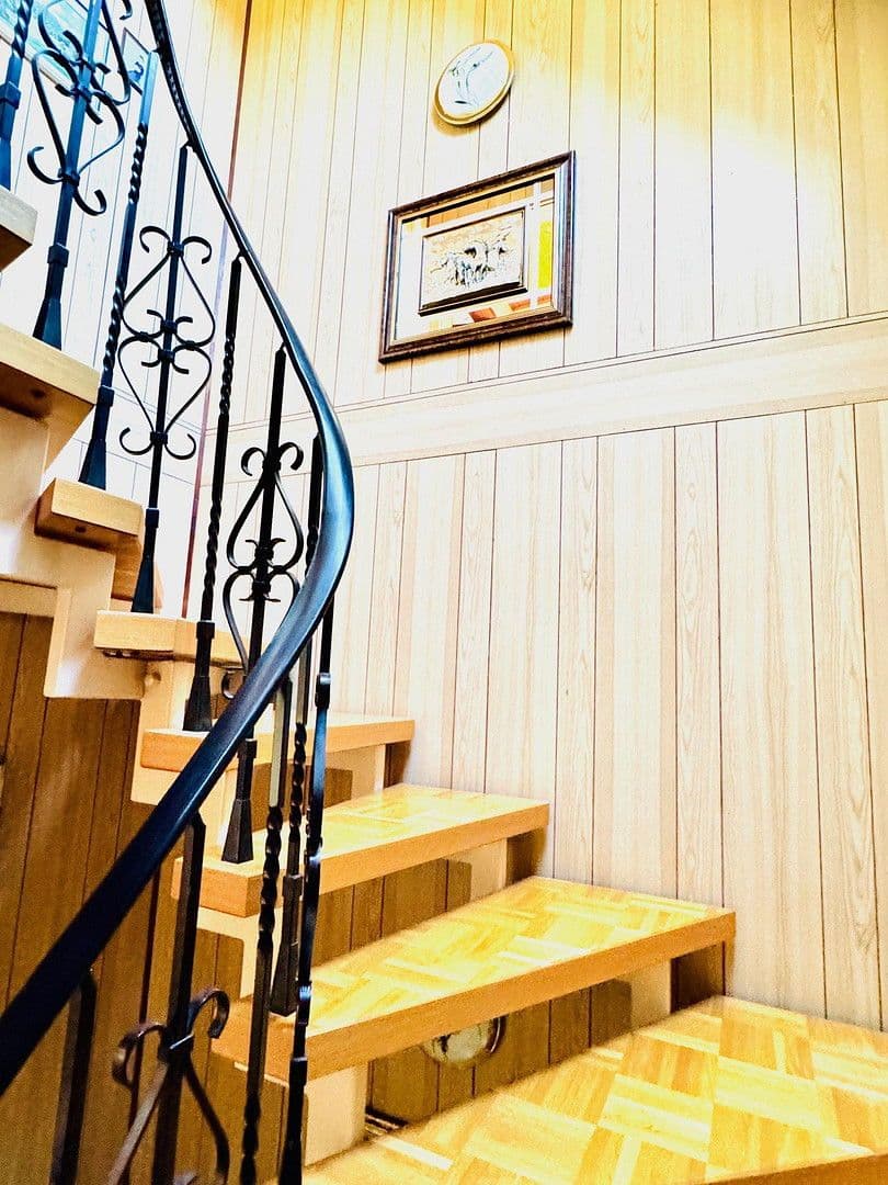 Predaj domu 220 m², pozemek 348 m², Am Nußbach, 3, Ebringen, Bádensko-Wurttembersko Predaj domu 220 m², pozemek 348 m², Am Nußbach, 3, Ebringen, Bádensko-Wurttembersko