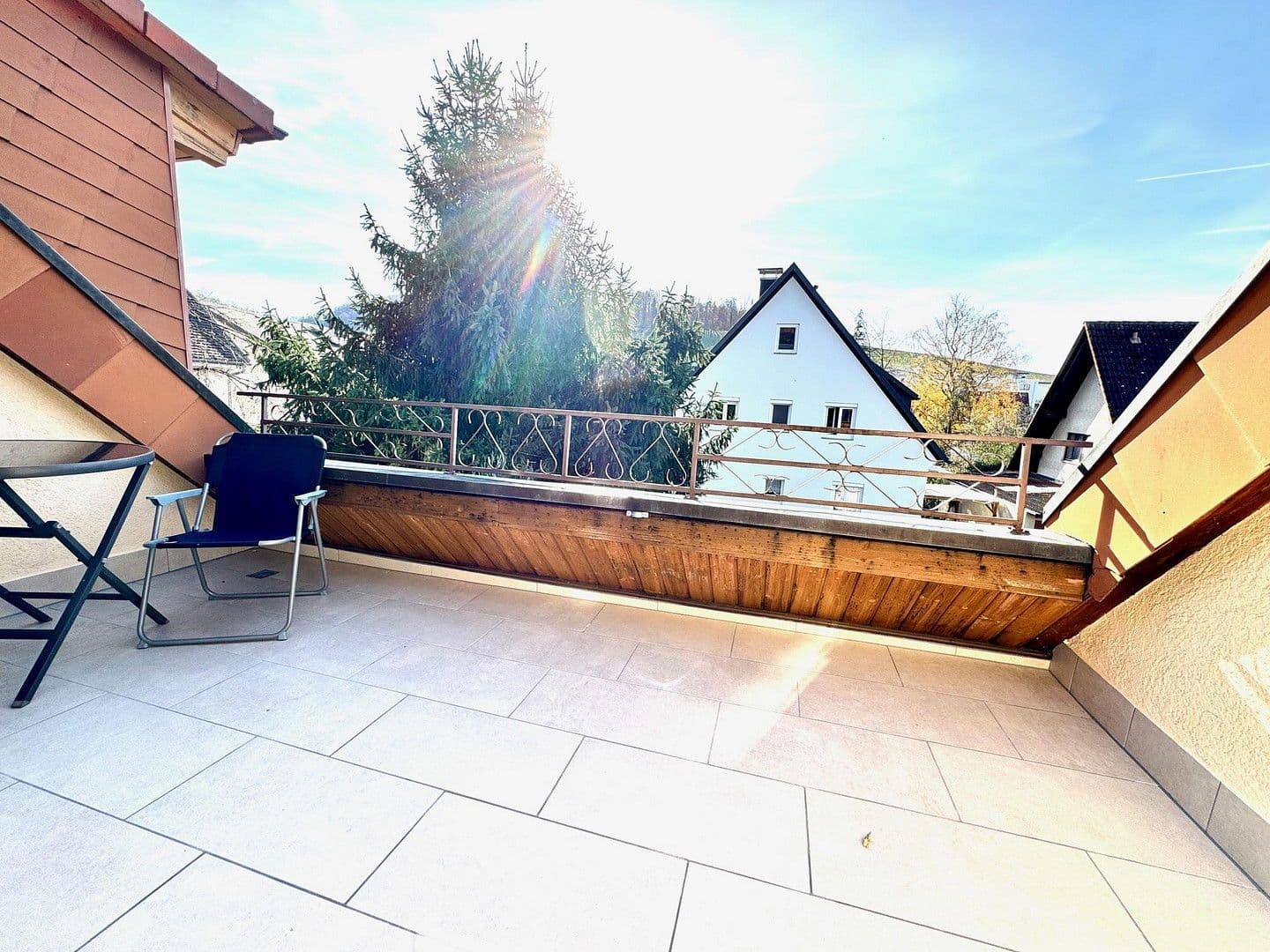 Predaj domu 220 m², pozemek 348 m², Am Nußbach, 3, Ebringen, Bádensko-Wurttembersko Predaj domu 220 m², pozemek 348 m², Am Nußbach, 3, Ebringen, Bádensko-Wurttembersko