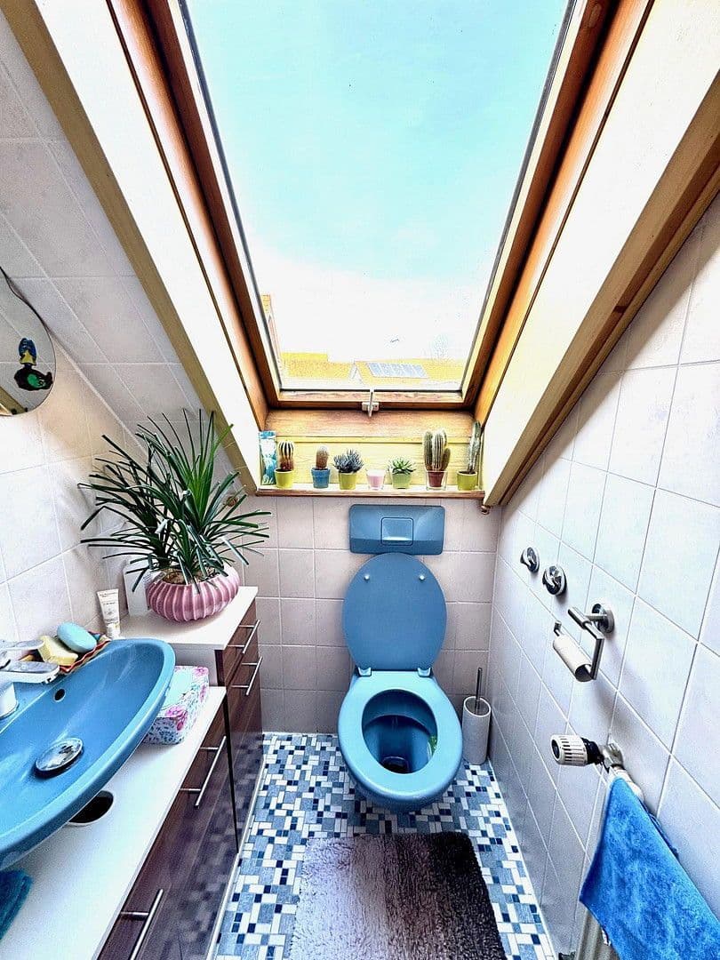 Predaj domu 220 m², pozemek 348 m², Am Nußbach, 3, Ebringen, Bádensko-Wurttembersko Predaj domu 220 m², pozemek 348 m², Am Nußbach, 3, Ebringen, Bádensko-Wurttembersko