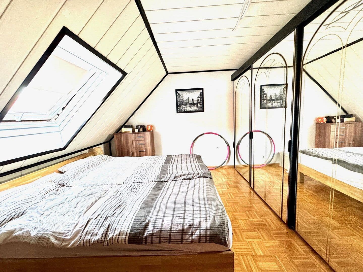 Predaj domu 220 m², pozemek 348 m², Am Nußbach, 3, Ebringen, Bádensko-Wurttembersko Predaj domu 220 m², pozemek 348 m², Am Nußbach, 3, Ebringen, Bádensko-Wurttembersko