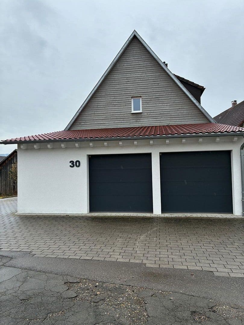 Predaj domu 182 m², pozemek 1.039 m², Rudersberg, Bádensko-Wurttembersko Predaj domu 182 m², pozemek 1.039 m², Rudersberg, Bádensko-Wurttembersko