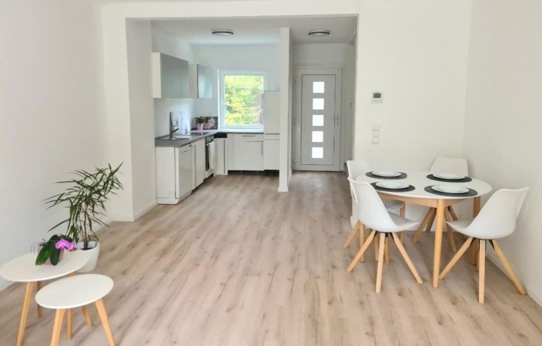 Predaj domu 111 m², pozemek 124 m², Hamburg, Hamburg Predaj domu 111 m², pozemek 124 m², Hamburg, Hamburg