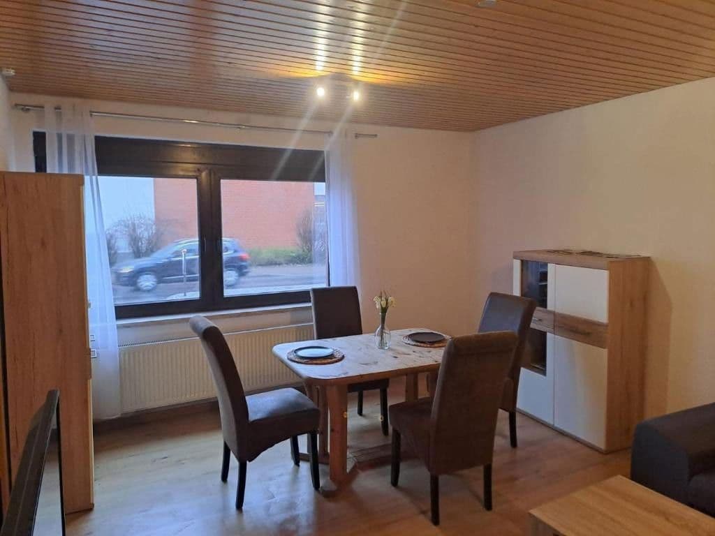 Prenájom bytu 3-izbový 82 m², Karl-Liebknechtstr. 28, Ilmenau, Durínsko Prenájom bytu 3-izbový 82 m², Karl-Liebknechtstr. 28, Ilmenau, Durínsko