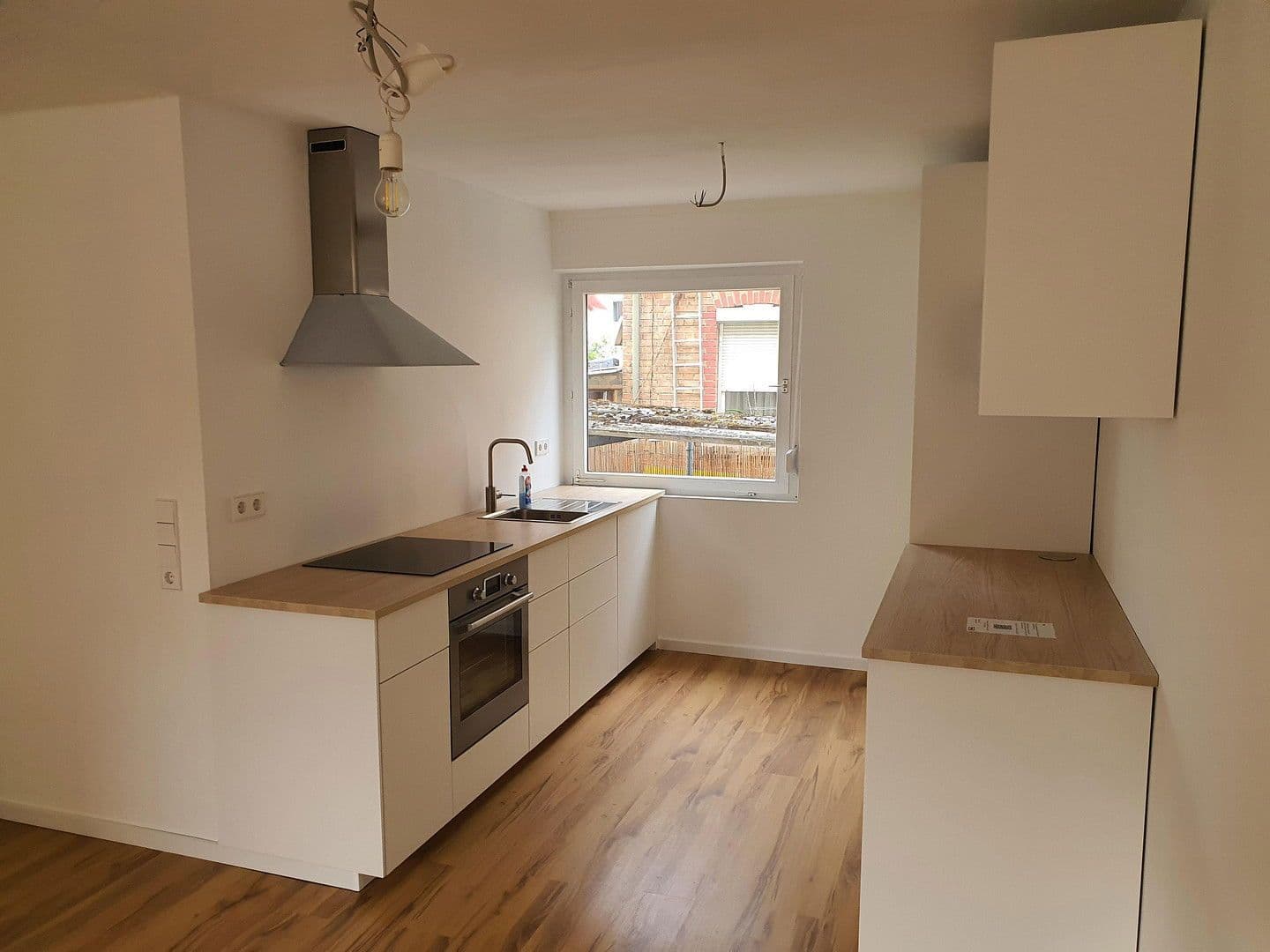 Prenájom bytu 3-izbový 60 m², Heilbronn, Bádensko-Wurttembersko Prenájom bytu 3-izbový 60 m², Heilbronn, Bádensko-Wurttembersko