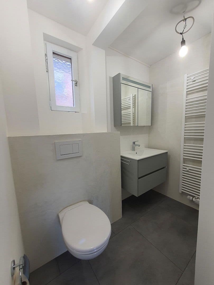 Prenájom bytu 3-izbový 60 m², Heilbronn, Bádensko-Wurttembersko Prenájom bytu 3-izbový 60 m², Heilbronn, Bádensko-Wurttembersko