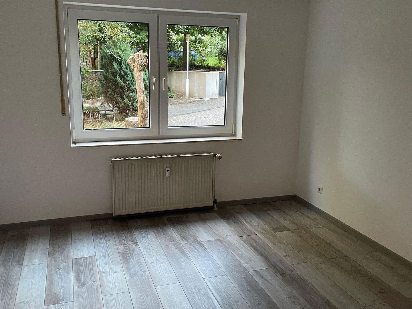 Prenájom bytu 2-izbový 57 m², Solingen, Severné Porýnie - Westfálsko Prenájom bytu 2-izbový 57 m², Solingen, Severné Porýnie - Westfálsko