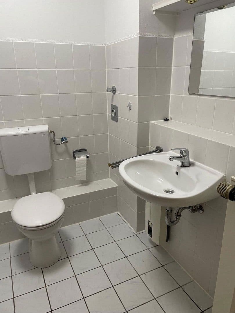 Prenájom bytu 2-izbový 57 m², Solingen, Severné Porýnie - Westfálsko Prenájom bytu 2-izbový 57 m², Solingen, Severné Porýnie - Westfálsko