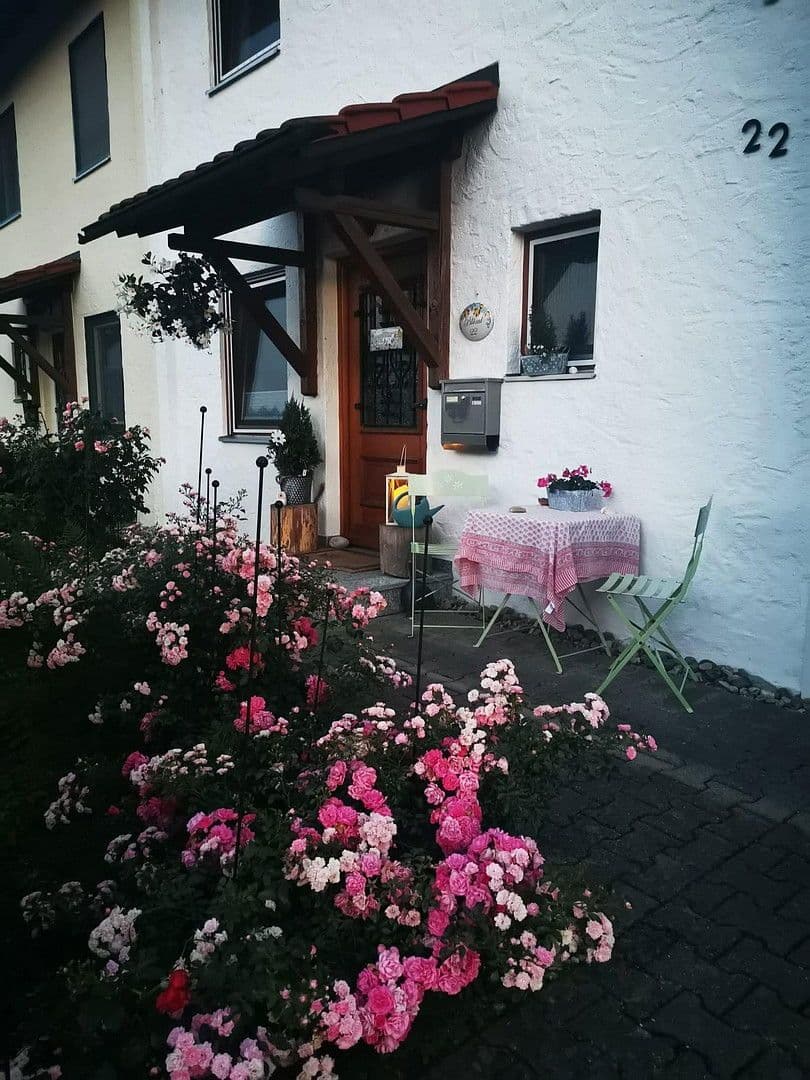 Predaj domu 136 m², pozemek 277 m², Kastl, Bavorsko Predaj domu 136 m², pozemek 277 m², Kastl, Bavorsko