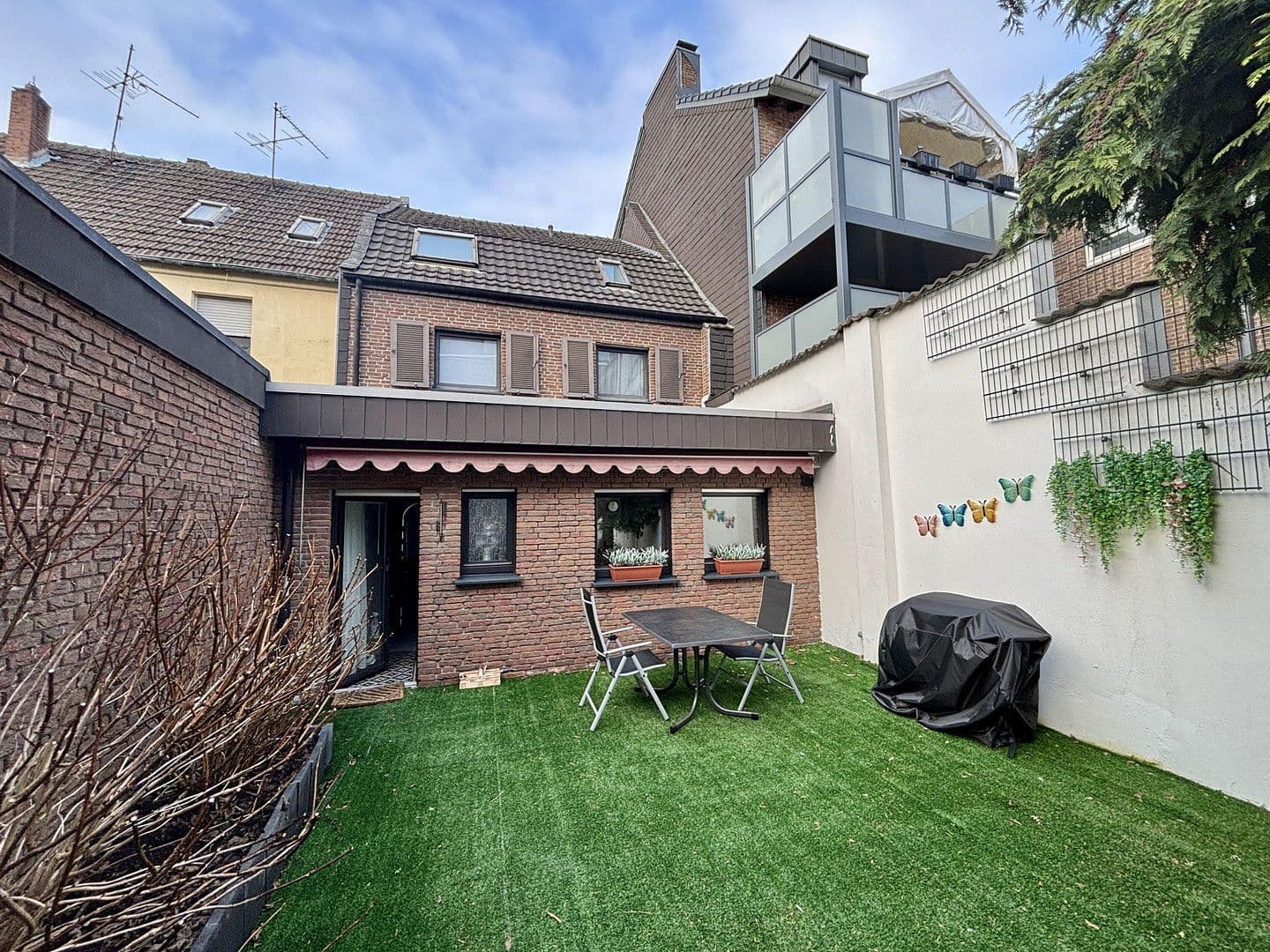 Predaj domu 137 m², pozemek 148 m², Krefeld, Severné Porýnie - Westfálsko Predaj domu 137 m², pozemek 148 m², Krefeld, Severné Porýnie - Westfálsko