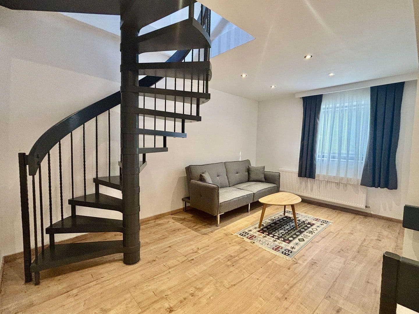 Predaj domu 137 m², pozemek 148 m², Krefeld, Severné Porýnie - Westfálsko Predaj domu 137 m², pozemek 148 m², Krefeld, Severné Porýnie - Westfálsko