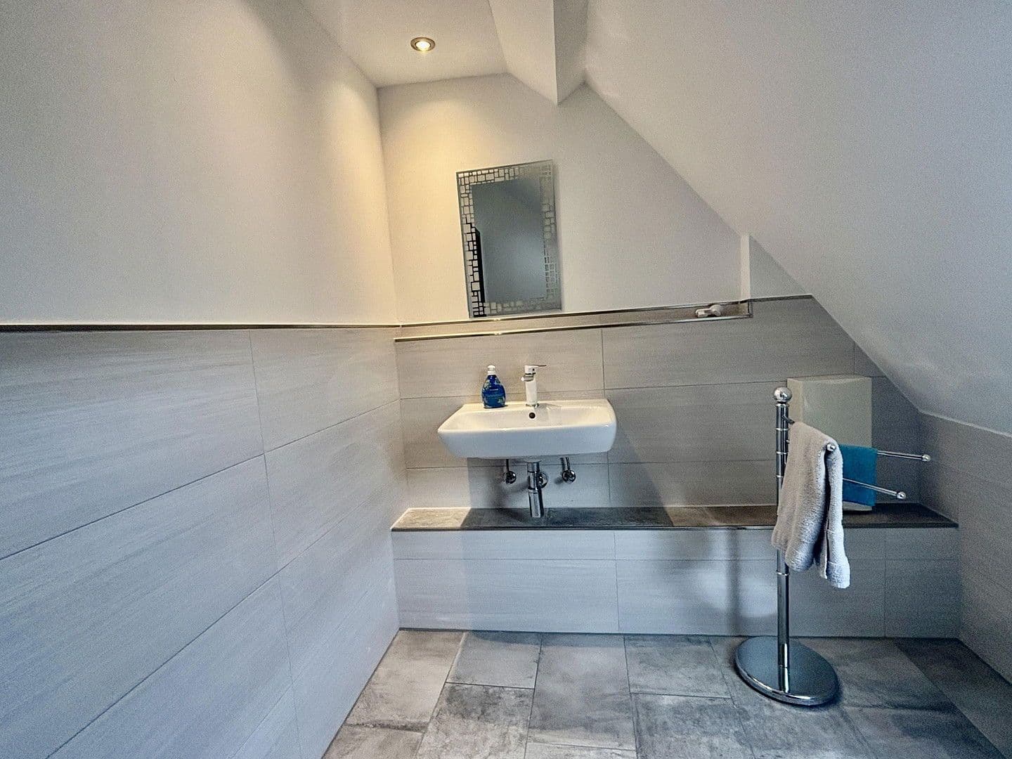 Predaj domu 137 m², pozemek 148 m², Krefeld, Severné Porýnie - Westfálsko Predaj domu 137 m², pozemek 148 m², Krefeld, Severné Porýnie - Westfálsko