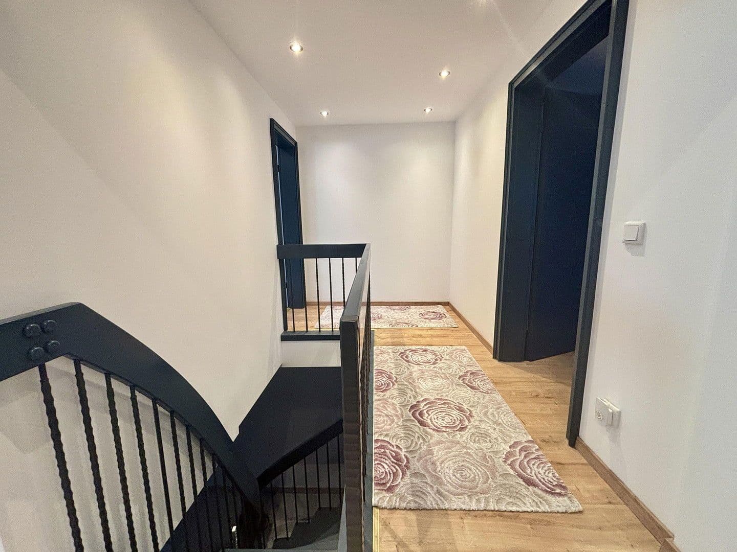 Predaj domu 137 m², pozemek 148 m², Krefeld, Severné Porýnie - Westfálsko Predaj domu 137 m², pozemek 148 m², Krefeld, Severné Porýnie - Westfálsko