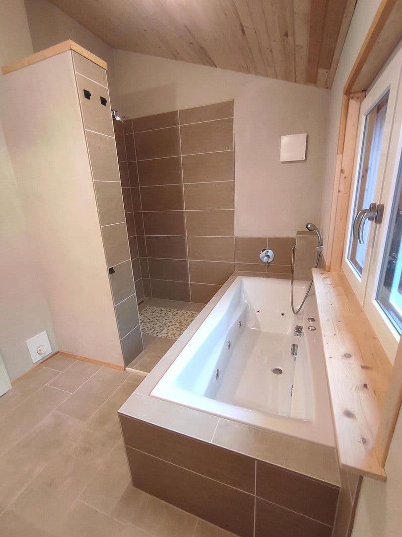 Prenájom domu 120 m², pozemek 470 m², Poppenhausen (Wasserkuppe), Hesensko Prenájom domu 120 m², pozemek 470 m², Poppenhausen (Wasserkuppe), Hesensko