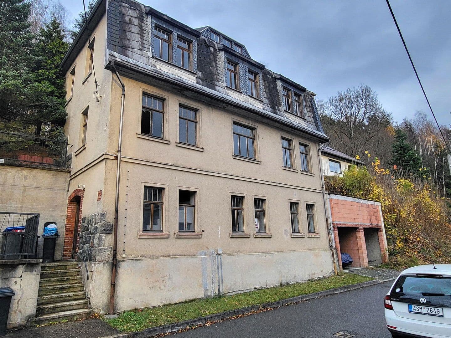 Predaj domu 199 m², pozemek 1.550 m², Klingenthal, Sasko Predaj domu 199 m², pozemek 1.550 m², Klingenthal, Sasko