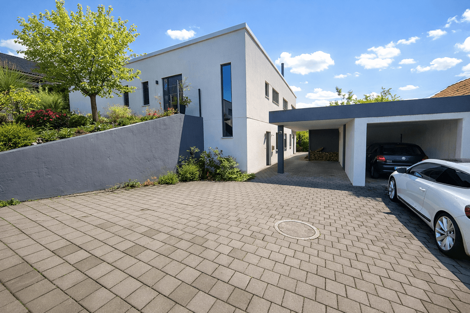 Predaj domu 200 m², pozemek 813 m², Waldstraße 13, Wellheim, Bavorsko Predaj domu 200 m², pozemek 813 m², Waldstraße 13, Wellheim, Bavorsko