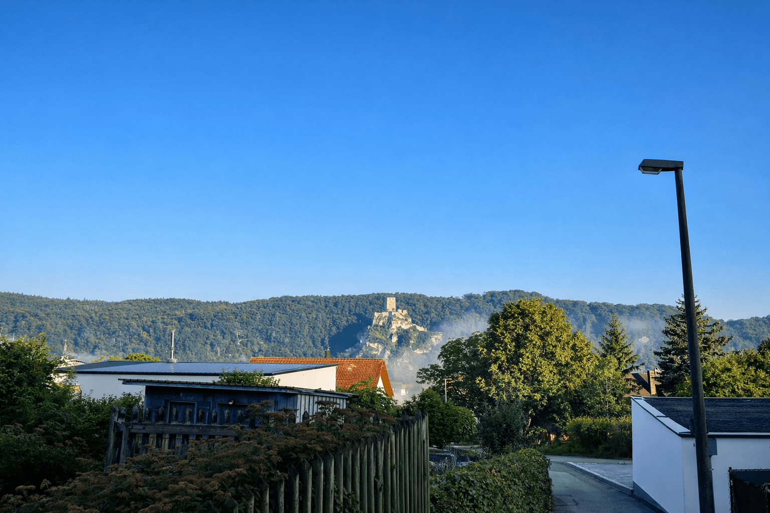 Predaj domu 200 m², pozemek 813 m², Waldstraße 13, Wellheim, Bavorsko Predaj domu 200 m², pozemek 813 m², Waldstraße 13, Wellheim, Bavorsko