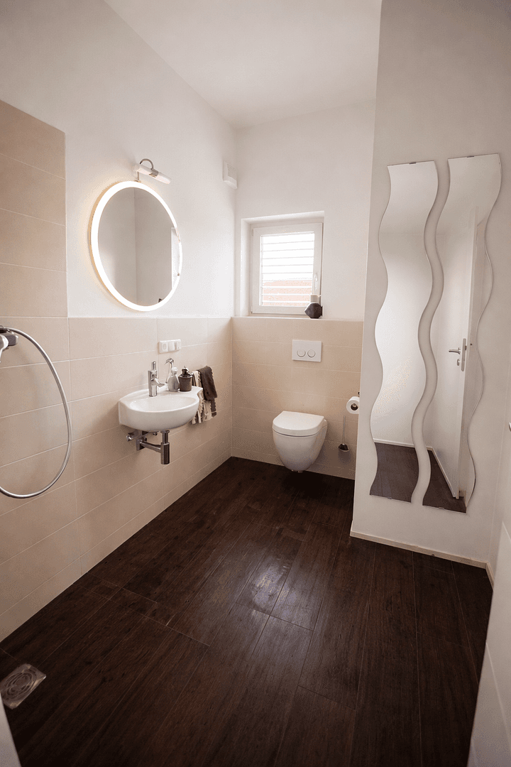 Predaj domu 200 m², pozemek 813 m², Waldstraße 13, Wellheim, Bavorsko Predaj domu 200 m², pozemek 813 m², Waldstraße 13, Wellheim, Bavorsko