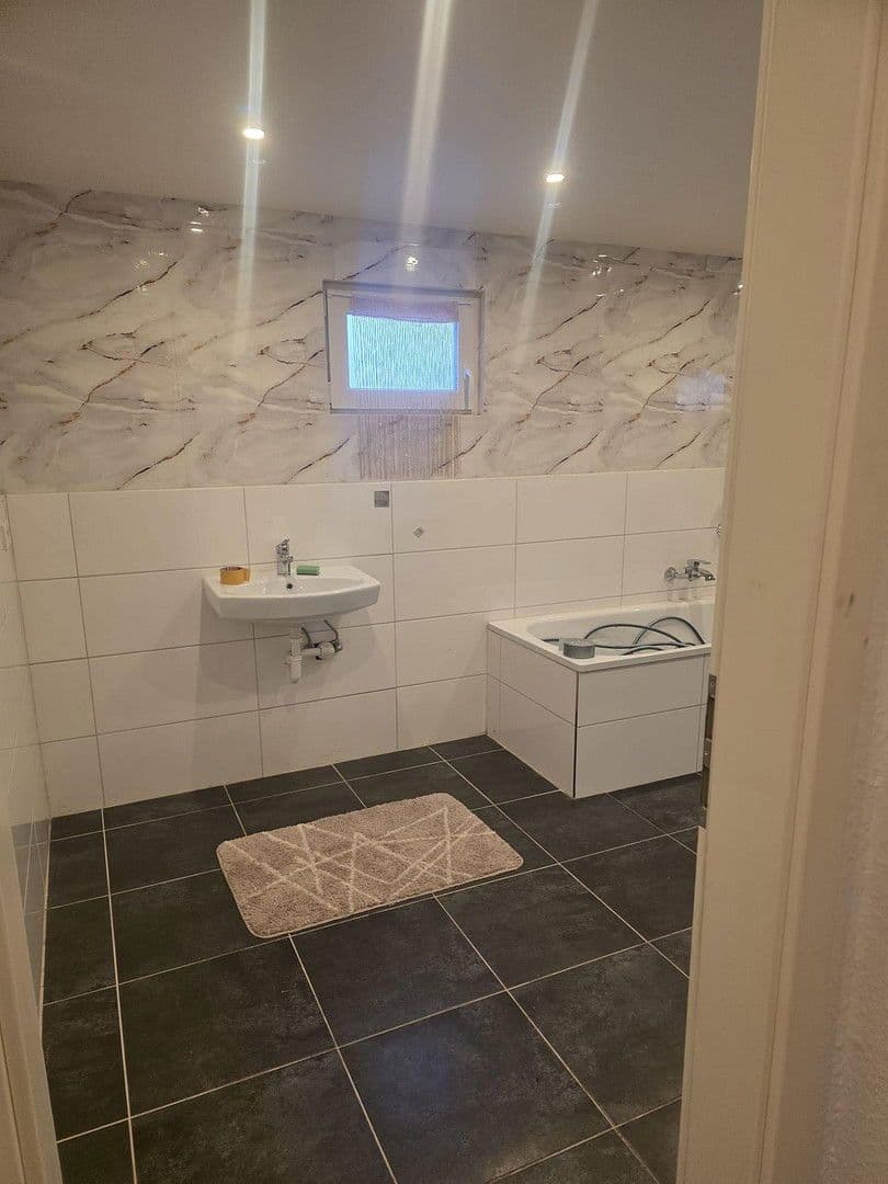 Prenájom bytu 3-izbový 108 m², Herne, Severné Porýnie - Westfálsko Prenájom bytu 3-izbový 108 m², Herne, Severné Porýnie - Westfálsko