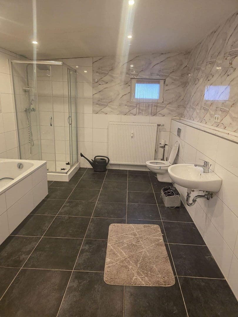 Prenájom bytu 3-izbový 108 m², Herne, Severné Porýnie - Westfálsko Prenájom bytu 3-izbový 108 m², Herne, Severné Porýnie - Westfálsko