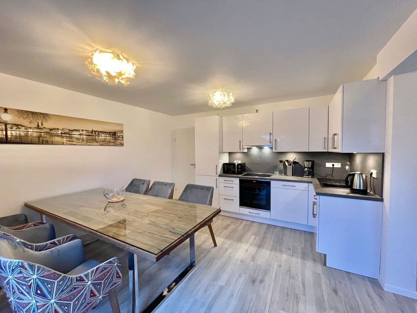 Prenájom bytu 5-izbový 132 m², Am Wiesengrunde 1a, Norderstedt, Šlezvicko-Holštajnsko Prenájom bytu 5-izbový 132 m², Am Wiesengrunde 1a, Norderstedt, Šlezvicko-Holštajnsko