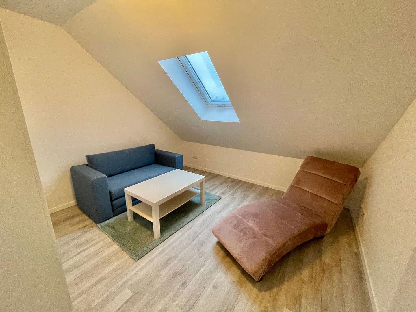 Prenájom bytu 5-izbový 132 m², Am Wiesengrunde 1a, Norderstedt, Šlezvicko-Holštajnsko Prenájom bytu 5-izbový 132 m², Am Wiesengrunde 1a, Norderstedt, Šlezvicko-Holštajnsko